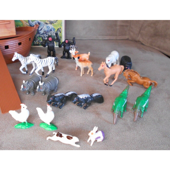 Noah's Ark Miniature Playset w/Box Vintage Made in Hong Kong - Picture 5 of 11